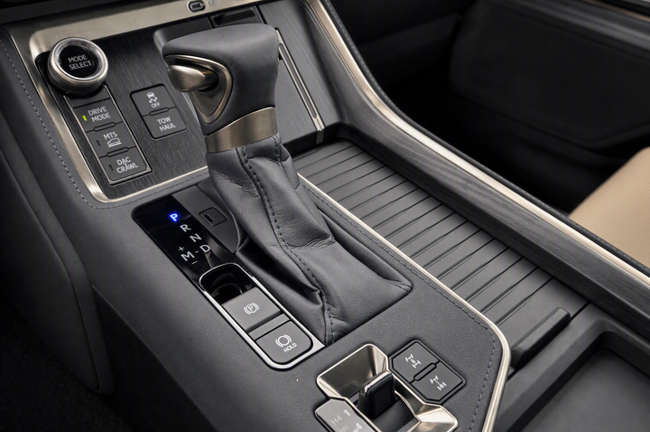 Interior — gear selector macro